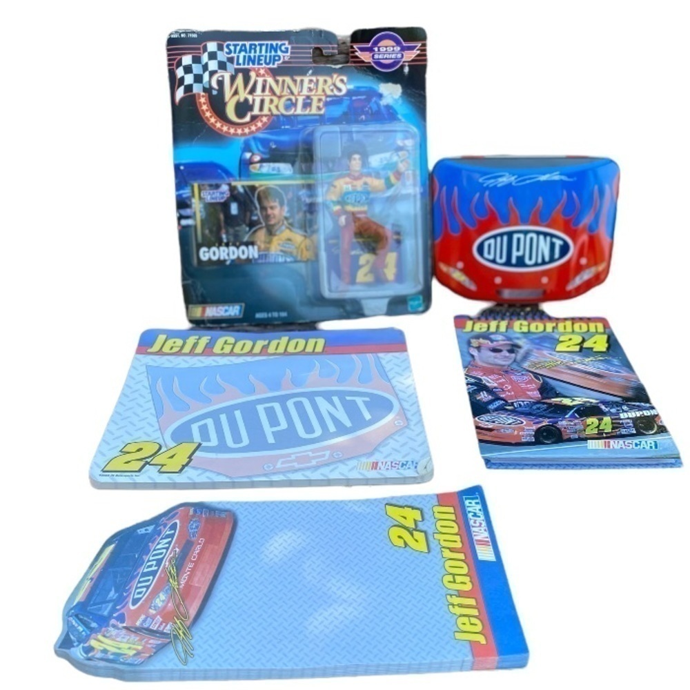 NASCAR Jeff Gordon #24 Winners Circle Figure Collector Tin W 2 Playing Cards Pk